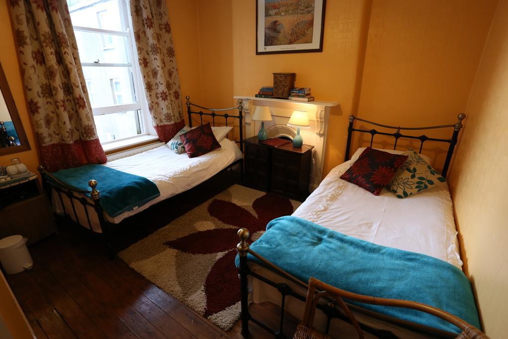 Corratavey Guest Accommodation Балликасл Экстерьер фото